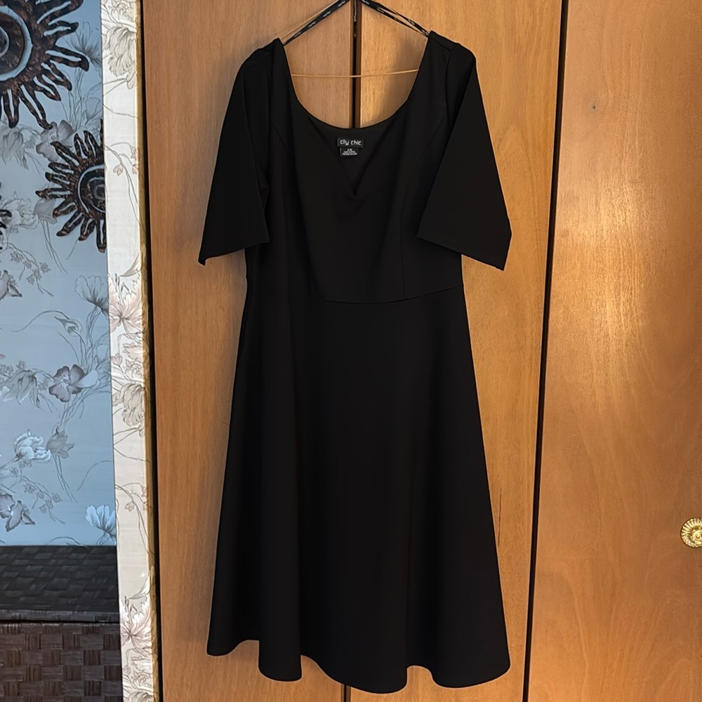 Beautiful black going out dress!